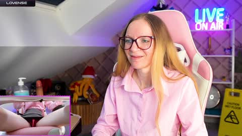 Snapshot of belle_alice chatting on 6, 12, 2024 Alice online show from 6, 12, 2024