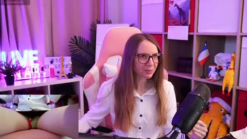 Alice online show from 8, 4, 2026