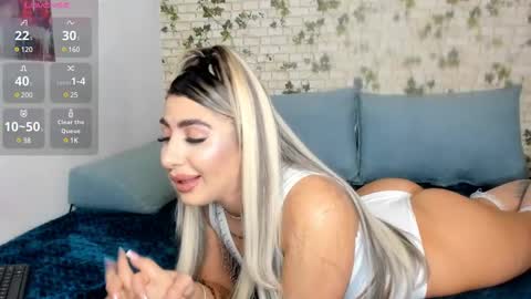 Snapshot of belle_hallle chatting on 11, 12, 2024 LucyJelly online show from 11, 12, 2024