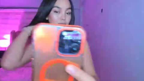 Snapshot of belle_moonlight chatting on 29, 5, 2026 BelleBirkins online show from 29, 5, 2026