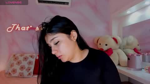 Snapshot of bellinda_21 chatting on 12, 9, 2025 Belinda online show from 12, 9, 2025