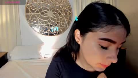 Snapshot of bellinda_21 chatting on 1, 10, 2025 Belinda online show from 1, 10, 2025