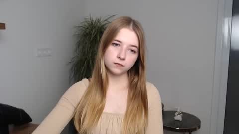 Snapshot of bellochka_ chatting on 2, 12, 2025 bellochka_ online show from 2, 12, 2025