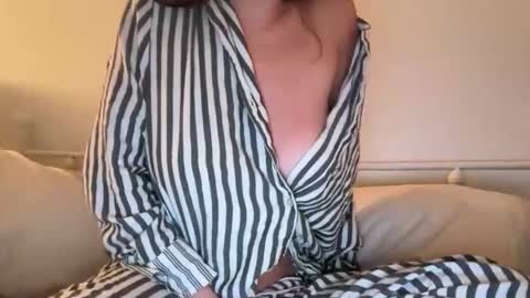 bellybabydoll online show from 19, 1, 2026