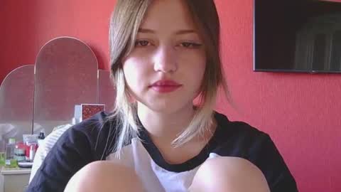 Snapshot of belovedmary chatting on 19, 6, 2026 belovedmary online show from 19, 6, 2026