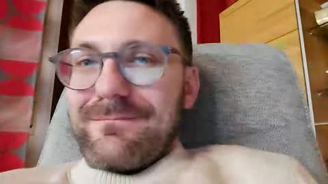 Snapshot of ben00189 chatting on 17, 10, 2025 ben00189 online show from 17, 10, 2025