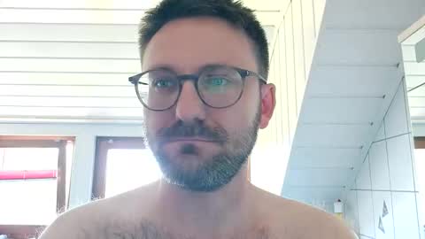 ben00189 online show from 25, 5, 2026