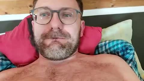 Snapshot of ben00189 chatting on 3, 7, 2026 ben00189 online show from 3, 7, 2026
