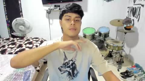 Snapshot of ben_falcon chatting on 17, 10, 2025 Ben online show from 17, 10, 2025