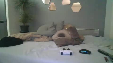 Snapshot of benbare13 chatting on 22, 2, 2025 benbare13 online show from 22, 2, 2025