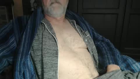 Snapshot of bendrinkin chatting on 11, 1, 2025 bendrinkin online show from 11, 1, 2025