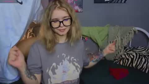 KENDALL  NATHAN online show from 27, 6, 2026