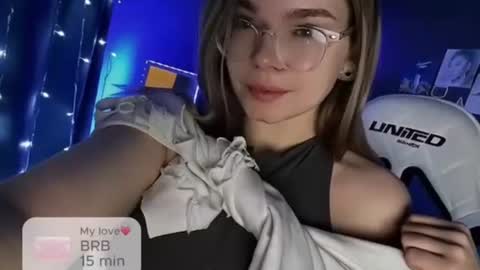 KENDALL  NATHAN online show from 14, 7, 2026