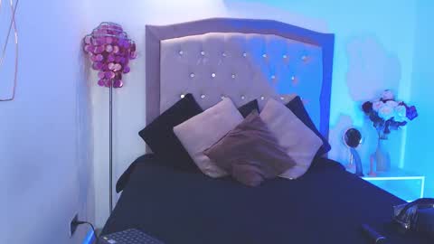 Tiffany and Bengie online show from 28, 9, 2025