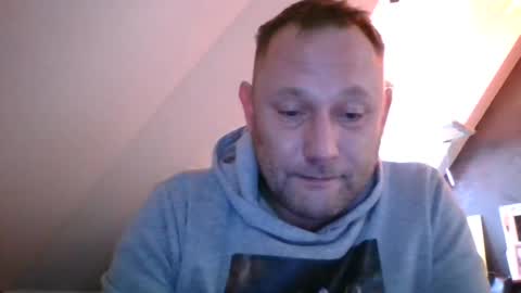 Snapshot of benizio_ chatting on 2, 12, 2024 benizio online show from 2, 12, 2024