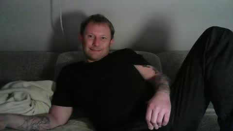 Snapshot of benizio_ chatting on 25, 9, 2025 benizio online show from 25, 9, 2025