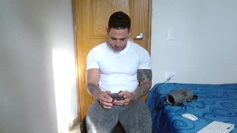 benjamin_isaac online show from 4, 1, 2025