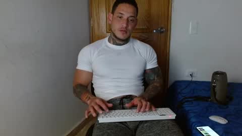 benjamin_isaac online show from 4, 1, 2025