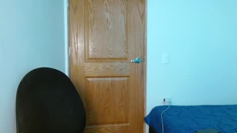 benjamin_isaac online show from 24, 2, 2025