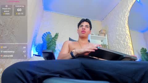 Snapshot of benjamin_more chatting on 25, 1, 2025 BENJAMIN online show from 25, 1, 2025