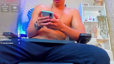 Snapshot of benjamin_more chatting on 25, 1, 2025 BENJAMIN online show from 25, 1, 2025