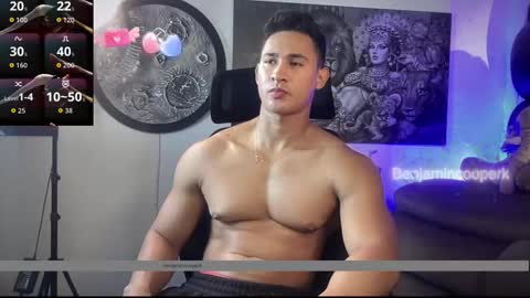 Snapshot of benjamincooperk1 chatting on 19, 11, 2025 benjamincooperk online show from 19, 11, 2025