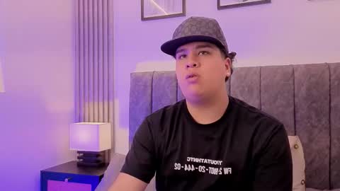 bennett_alejoo online show from 19, 9, 2025