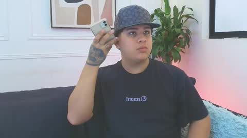 bennett_alejoo online show from 29, 11, 2025