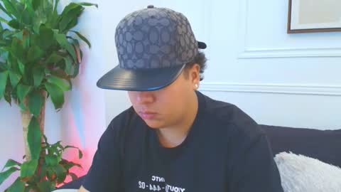 bennett_alejoo online show from 6, 1, 2026