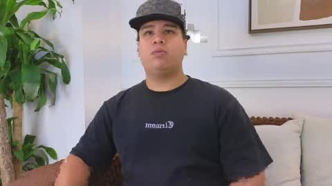 bennett_alejoo online show from 15, 4, 2026