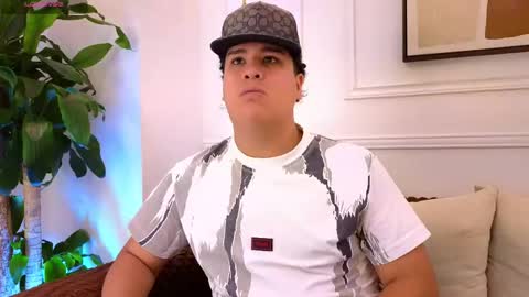 bennett_alejoo online show from 20, 5, 2026