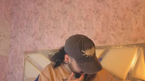 Benny and Mark online show from 8, 4, 2026