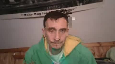 Snapshot of bennymn chatting on 1, 1, 2025 benny and innocentvixon online show from 1, 1, 2025