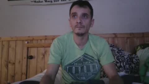 Snapshot of bennymn chatting on 14, 1, 2025 benny and innocentvixon online show from 14, 1, 2025