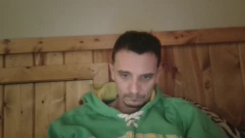 Snapshot of bennymn chatting on 14, 2, 2025 benny and innocentvixon online show from 14, 2, 2025