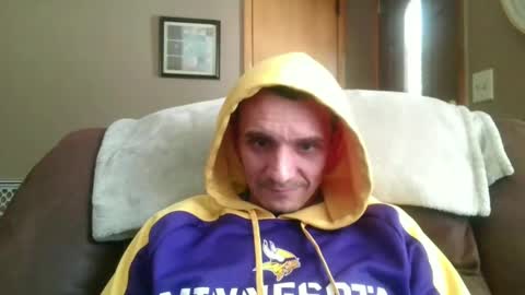 Snapshot of bennymn chatting on 16, 2, 2025 benny and innocentvixon online show from 16, 2, 2025