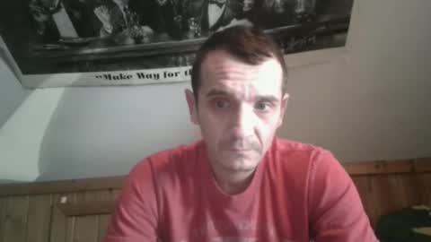 Snapshot of bennymn chatting on 4, 12, 2025 benny and innocentvixon online show from 4, 12, 2025