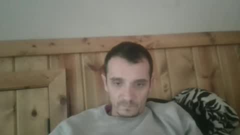 Snapshot of bennymn chatting on 13, 12, 2025 benny and innocentvixon online show from 13, 12, 2025