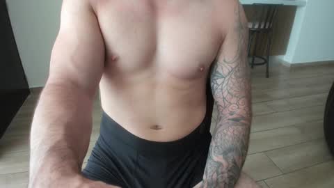 Snapshot of benthebodybuilder chatting on 15, 12, 2024 Ben Braxton online show from 15, 12, 2024