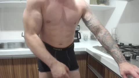 Snapshot of benthebodybuilder chatting on 7, 1, 2025 Ben Braxton online show from 7, 1, 2025