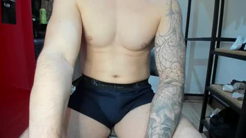 Snapshot of benthebodybuilder chatting on 21, 9, 2025 Ben Braxton online show from 21, 9, 2025