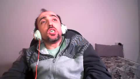 Snapshot of bentish chatting on 7, 12, 2024 bentish online show from 7, 12, 2024