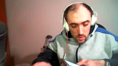 Snapshot of bentish chatting on 9, 2, 2025 bentish online show from 9, 2, 2025