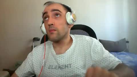Snapshot of bentish chatting on 28, 9, 2025 bentish online show from 28, 9, 2025