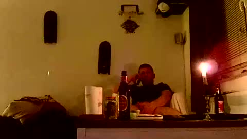 Benutzmich0800 online show from 10, 9, 2025