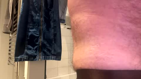 Snapshot of benz10001 chatting on 2, 11, 2025 benz10001 online show from 2, 11, 2025