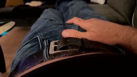 Snapshot of benz10001 chatting on 23, 11, 2025 benz10001 online show from 23, 11, 2025