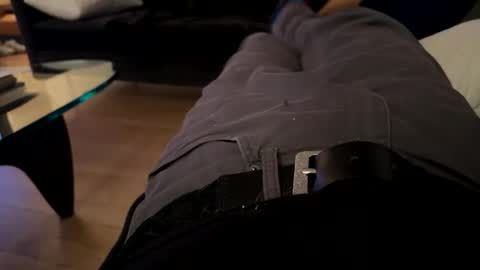 Snapshot of benz10001 chatting on 26, 11, 2025 benz10001 online show from 26, 11, 2025