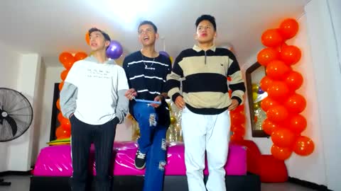 Snapshot of benz_boys chatting on 11, 3, 2025 benz boys online show from 11, 3, 2025