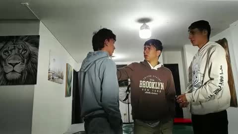 Snapshot of benz_boys chatting on 11, 10, 2025 benz boys online show from 11, 10, 2025